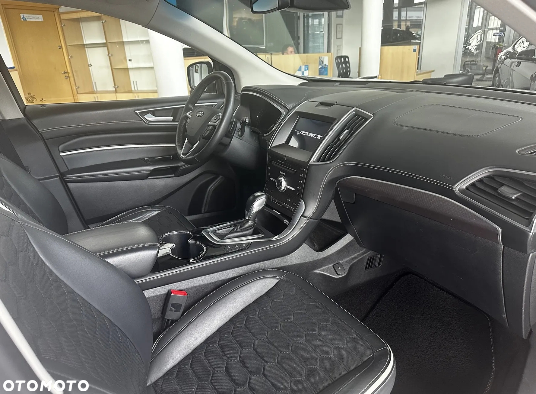 Ford Edge 2.0 TDCi Bi-Turbo 4x4 Vignale - 24