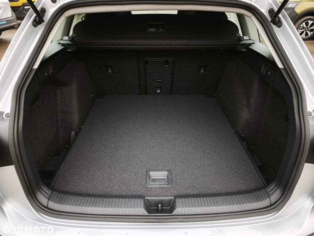 Volkswagen Golf Variant 2.0 TDI Life - 9