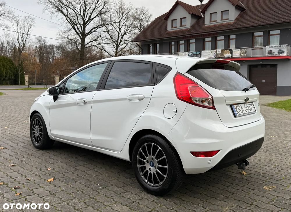 Ford Fiesta 1.5 TDCi SYNC Edition - 11