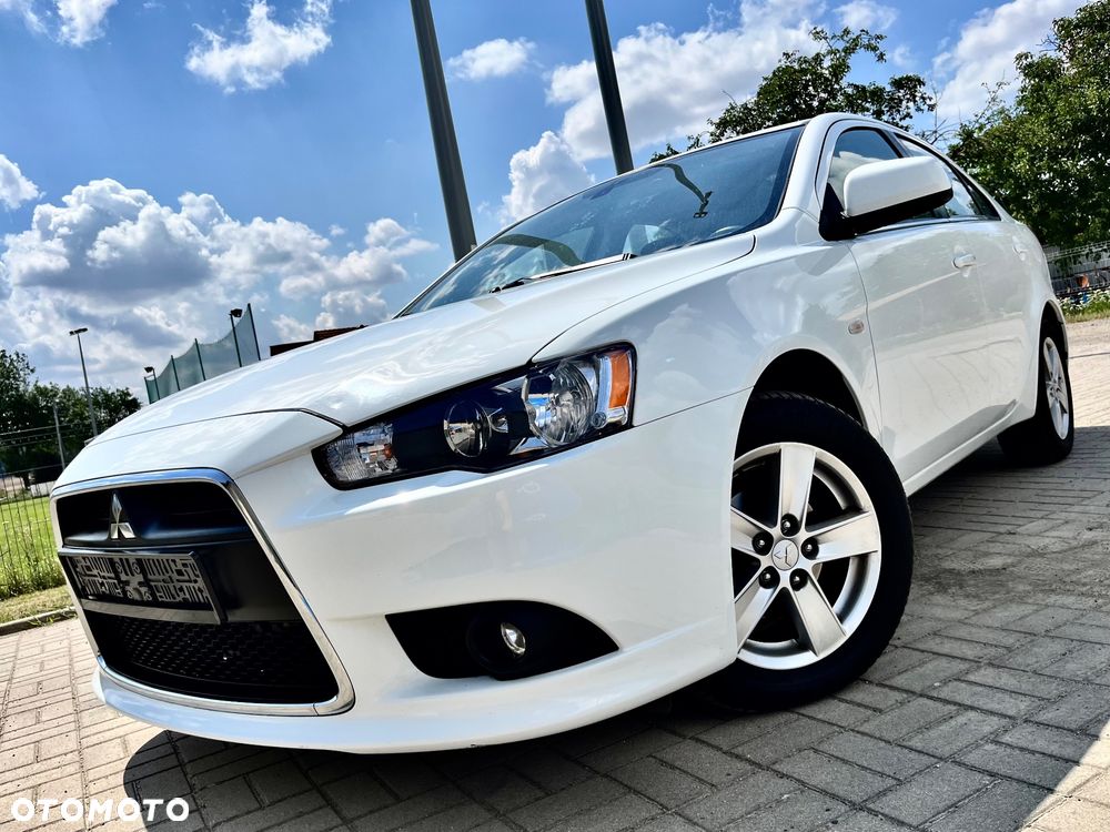 Mitsubishi Lancer 1.5 Invite - 1