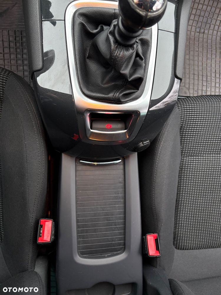 Peugeot 5008 1.6 BlueHDi Active 7os - 11