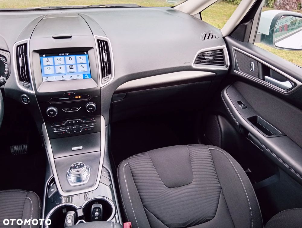 Ford S-Max 2.0 TDCi DPF Titanium X - 17