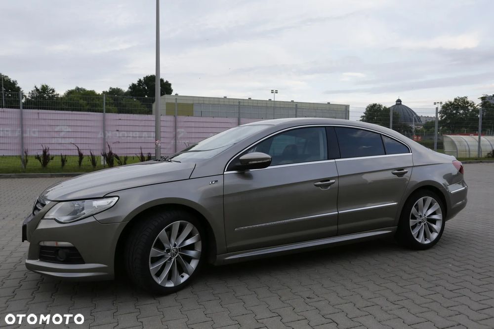 Volkswagen Passat 1.8 TSI Highline - 11
