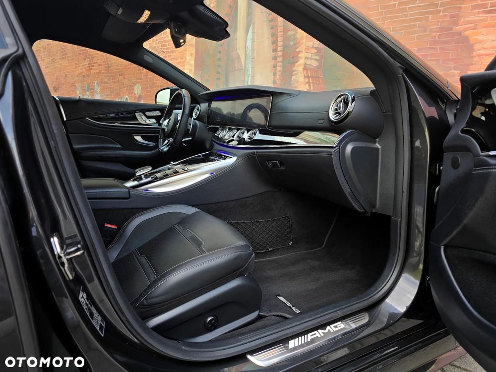 Mercedes-Benz AMG GT 43 4-Matic+ - 11