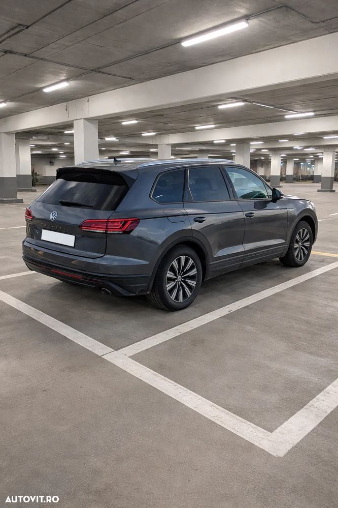 VOLKSWAGEN Touareg 2019 — imagine 3