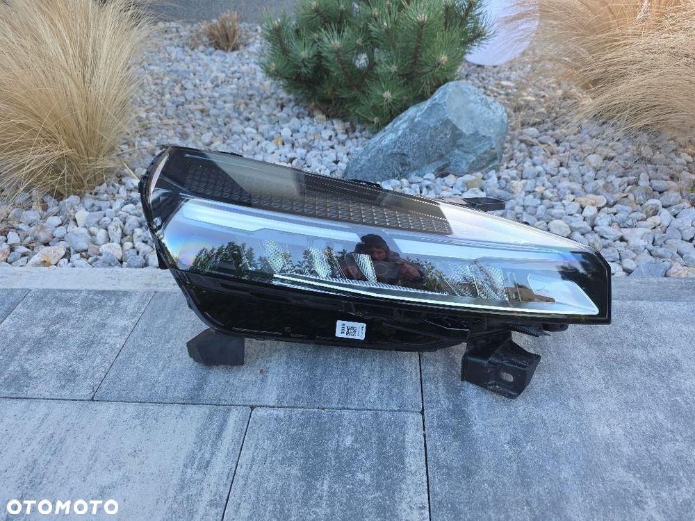 RENAULT CLIO 5 V LIFT Lampa prawa przód Full Led 260103507R - 1