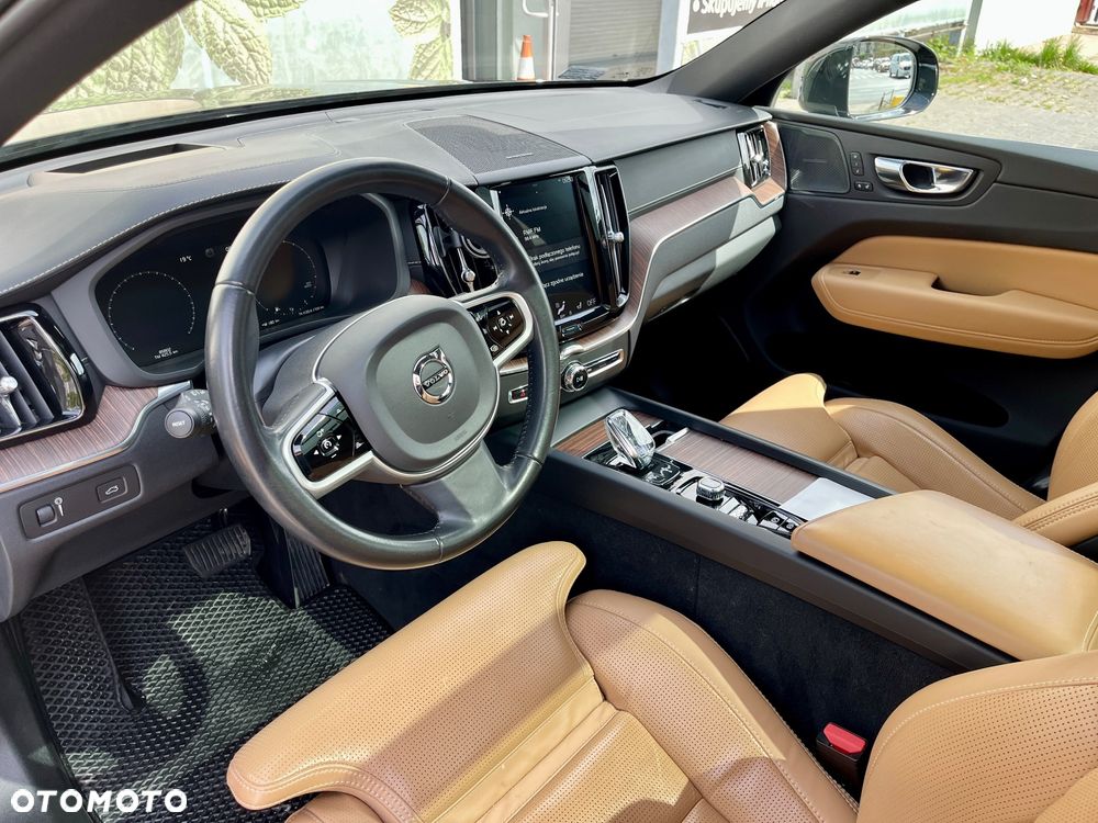 Volvo XC 60 B5 B AWD Inscription - 4