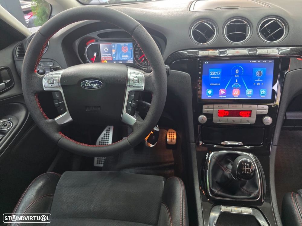 Ford S-Max 2.2 TDCi Titanium 7L - 23