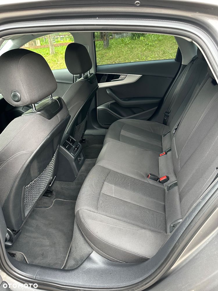 Audi A4 Limousine 35 TFSI S tronic design - 10