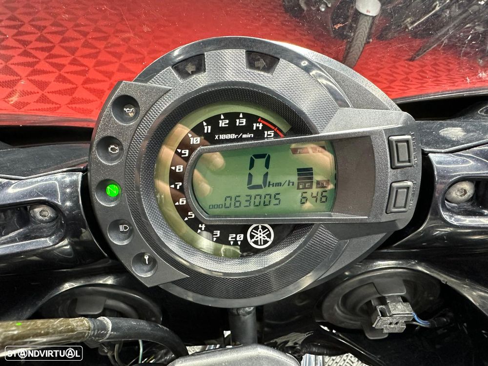 Yamaha FZS 600 - 6