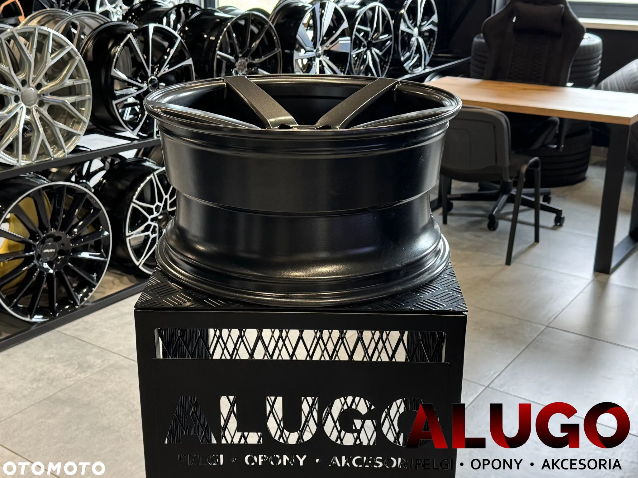 Alufelgi 19 Cali 5x112 Mega Wklęsłe Mercedes-Benz Audi BMW Skoda - 4