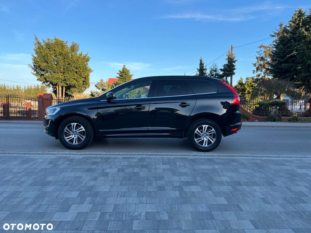 Volvo XC 60 D4 Momentum - 4