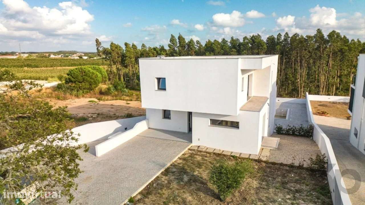 Moradia T4 com piscina, em lote XL — Caldas da Rainha - Grande imagem: 2/51