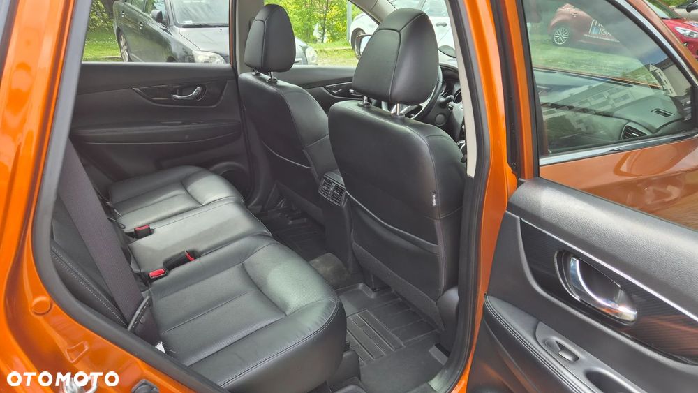 Nissan X-Trail 2.0 dCi Tekna 4WD Xtronic - 8