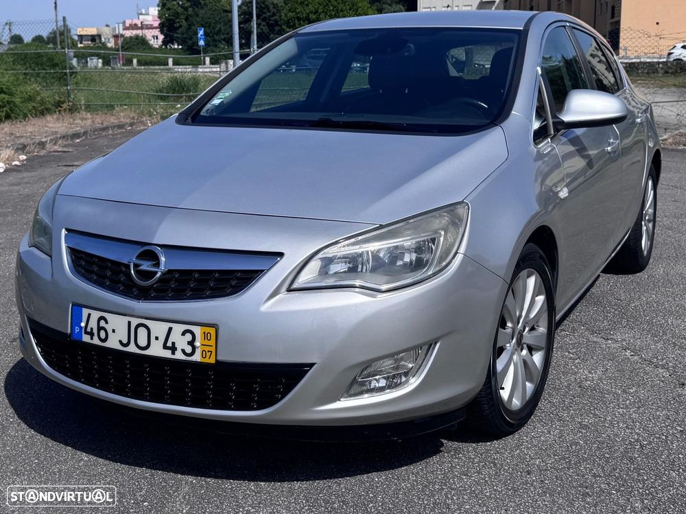 Opel Astra 1.7 CDTI Cosmo - 1