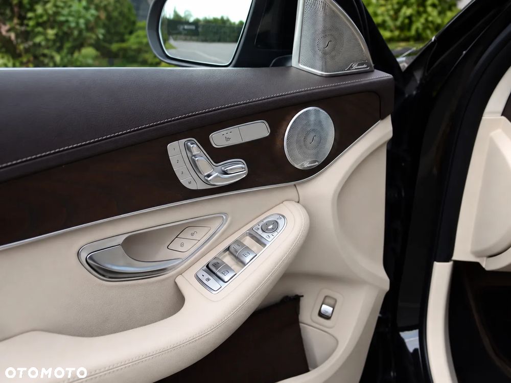 Mercedes-Benz Klasa C 300 9G-TRONIC - 13