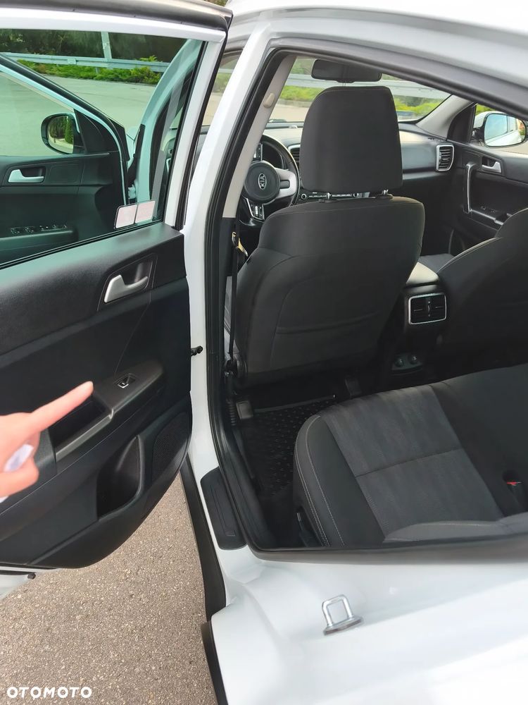 Kia Sportage - 16