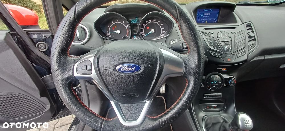 Ford Fiesta 1.0 EcoBoost S&S ST-LINE - 33