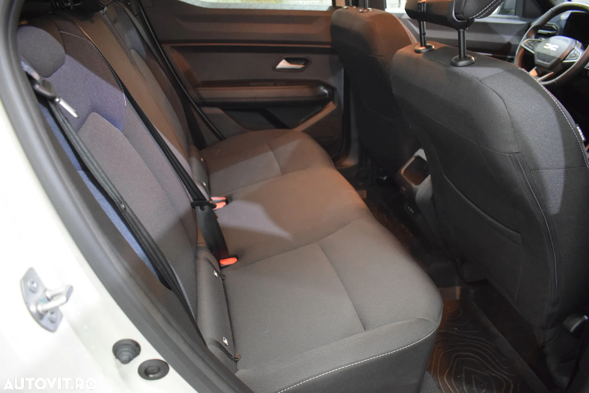 Dacia Duster HEV 140 Journey - 6