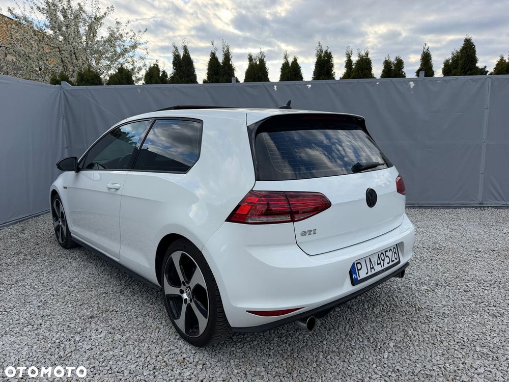 Volkswagen Golf 2.0 TSI BMT GTI - 11