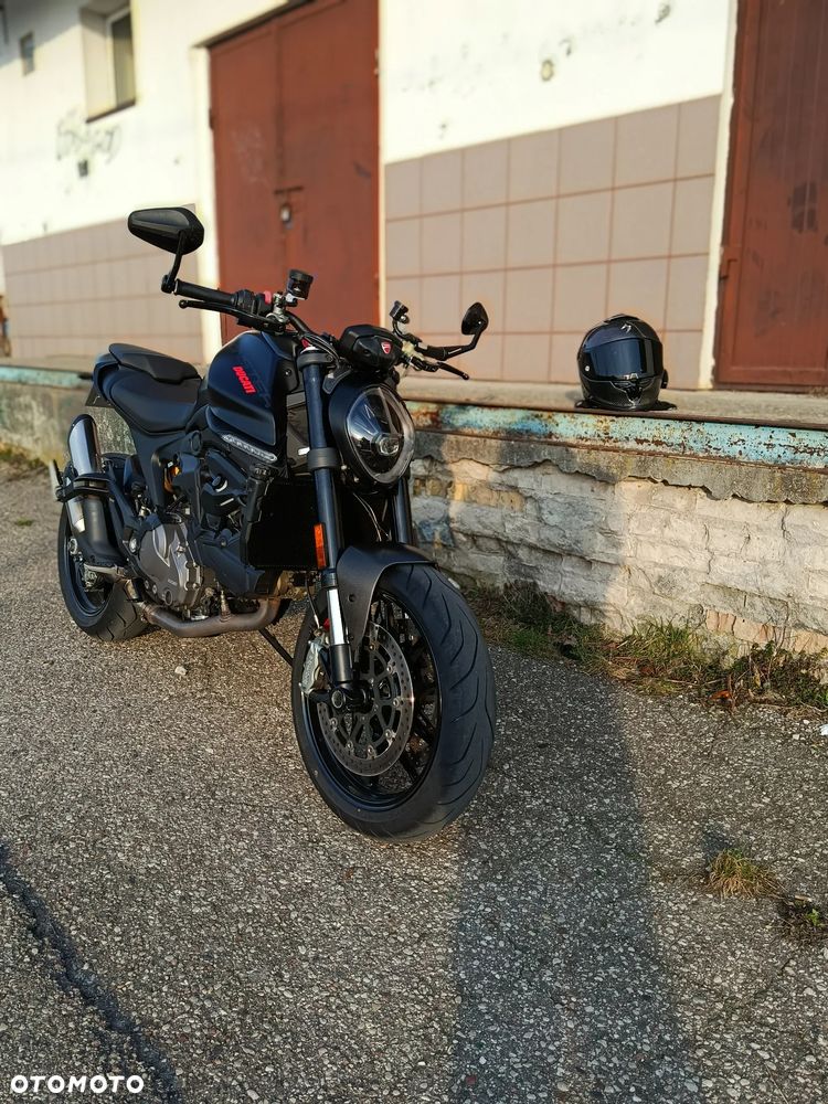 Ducati Monster - 11