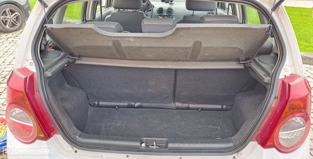 Chevrolet Aveo 1.2 L - 14