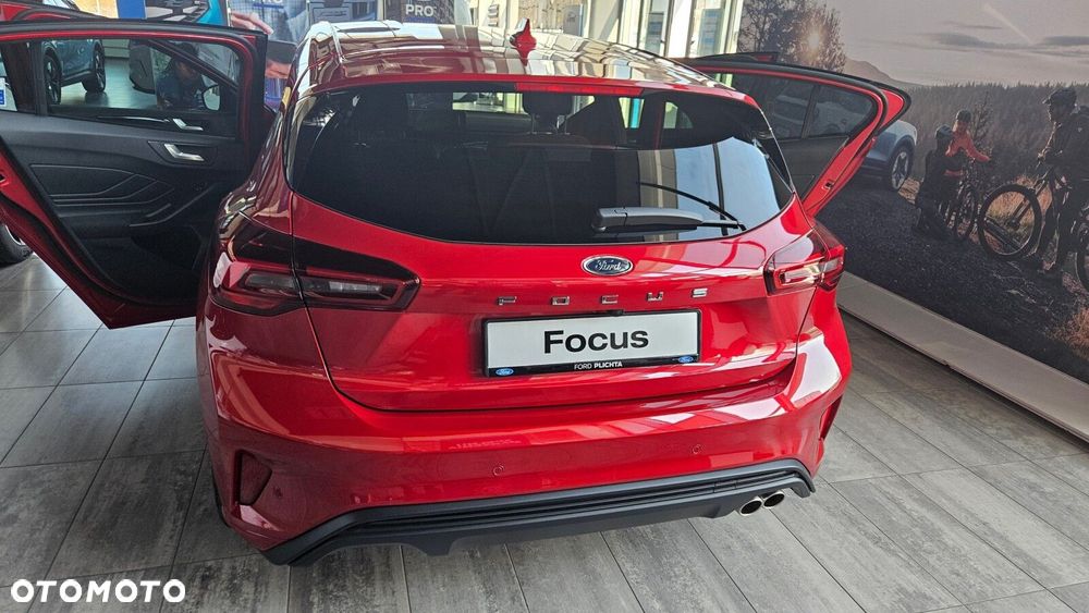 Ford Focus 1.0 EcoBoost Hybrid ST-LINE X - 11