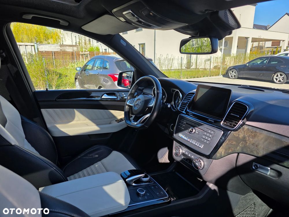 Mercedes-Benz GLE 350 d 4-Matic - 17