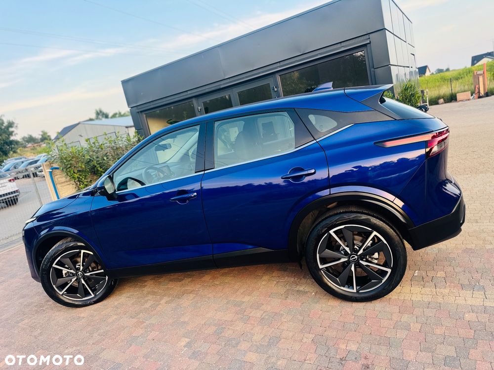 Nissan Qashqai 1.3 DIG-T DCT AKARI - 24