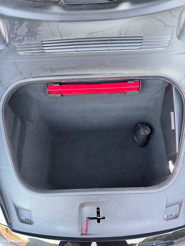 Porsche 911 (992) - 9