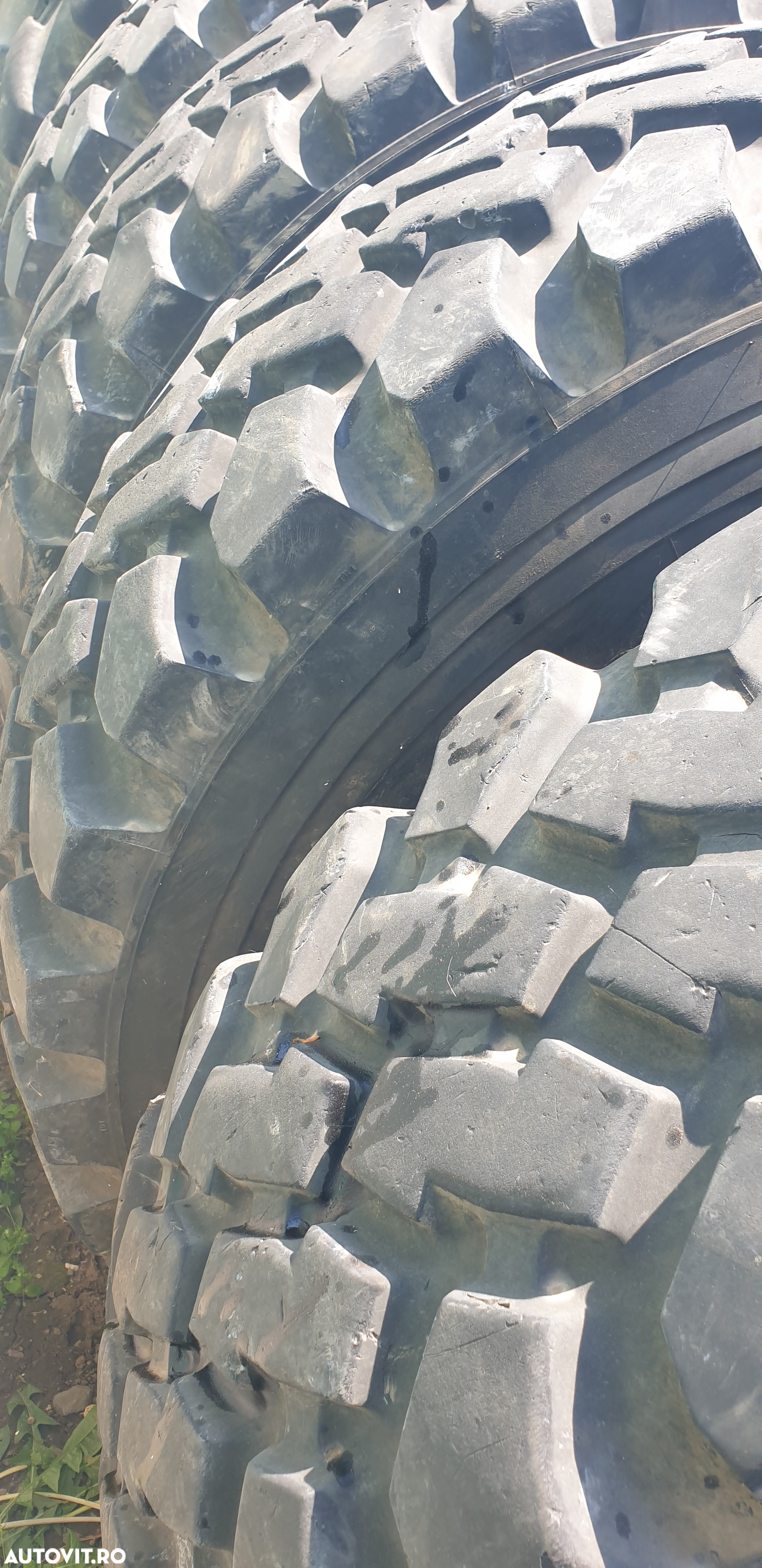 1400 R 20, 320 70 20, 425 75 20, 300 70 20 - 5
