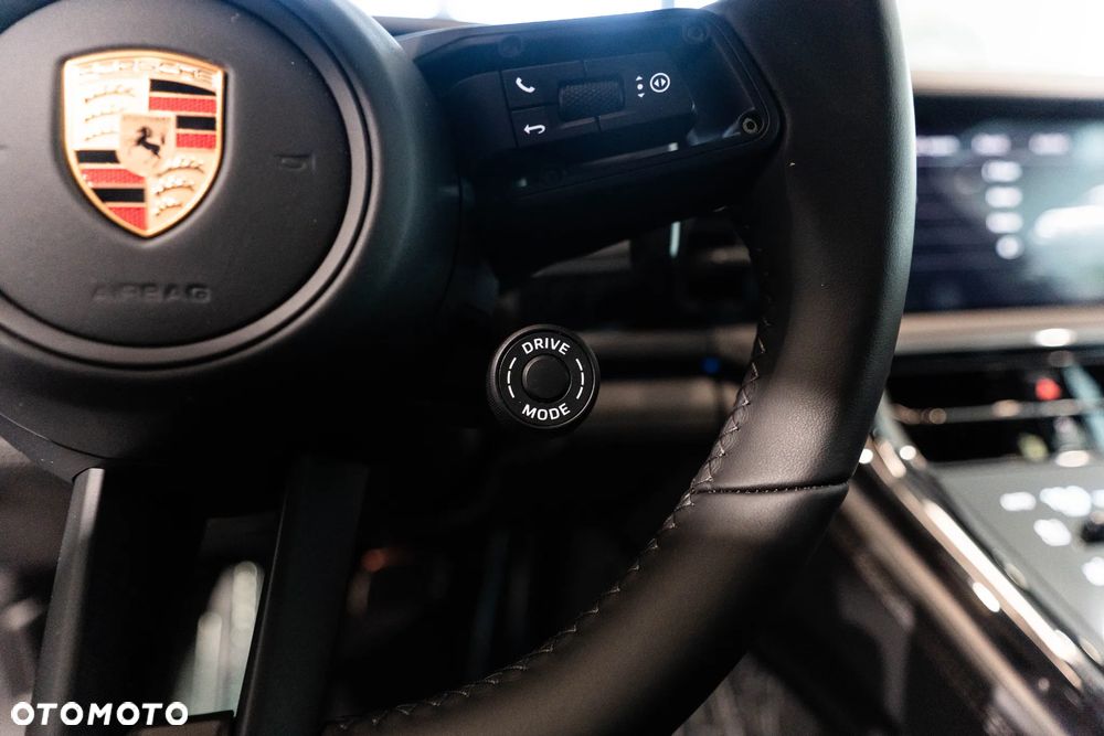 Porsche Panamera 4 E-Hybrid PHEV - 21