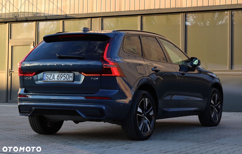 Volvo XC 60 T8 AWD Plus Dark - 40