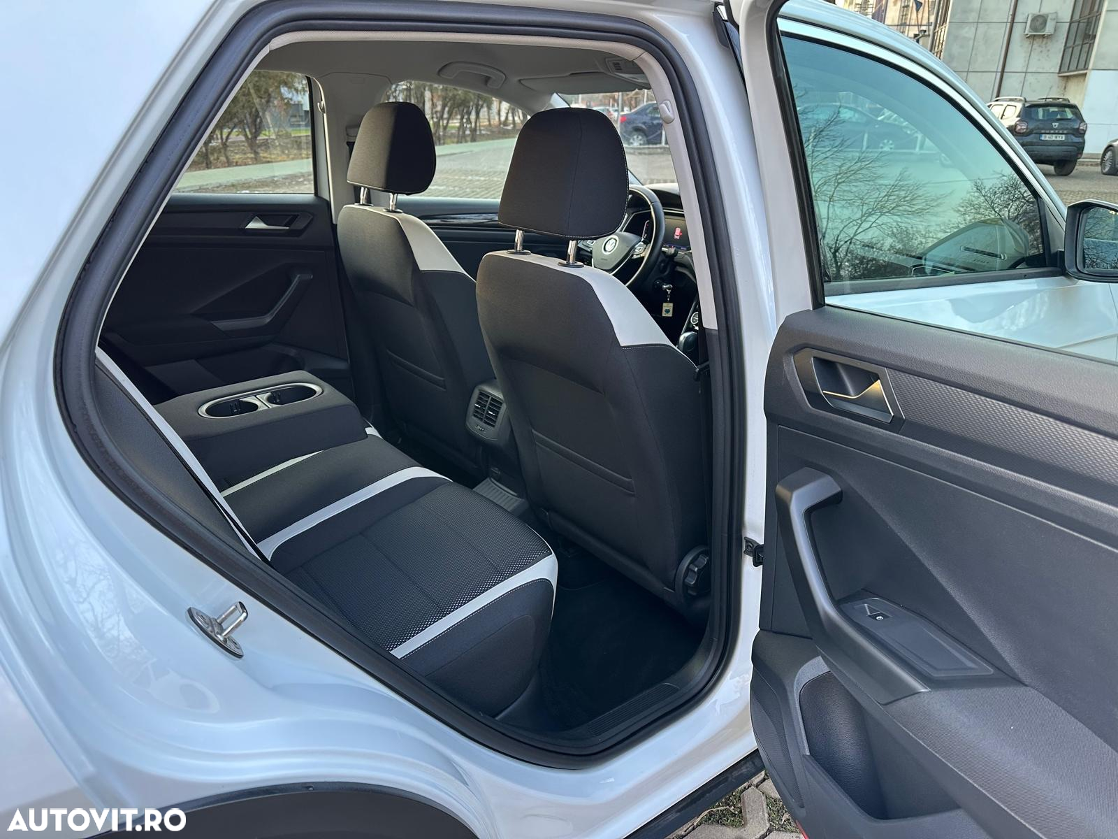Volkswagen T-ROC 2.0 TDI DSG Style - 17