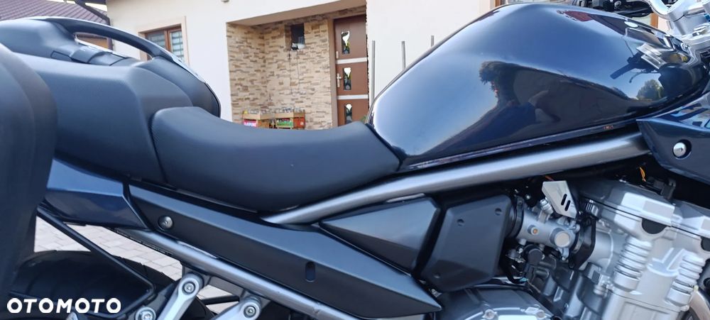 Suzuki Bandit - 22