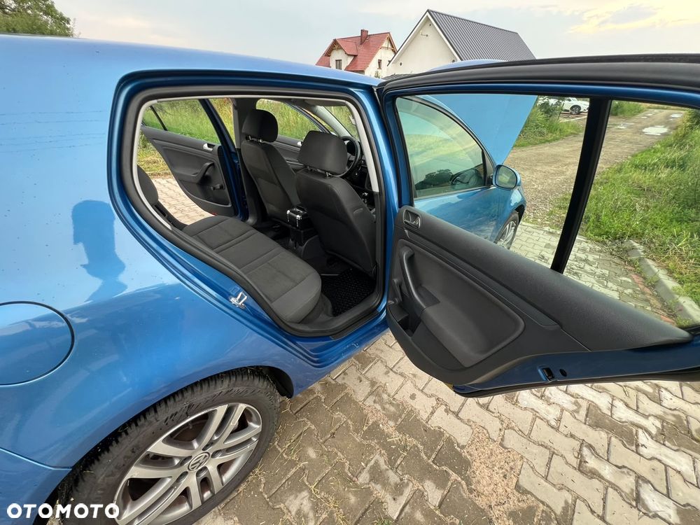 Volkswagen Golf - 21
