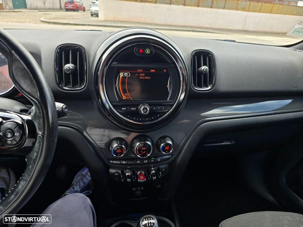 MINI Countryman Cooper D - 14