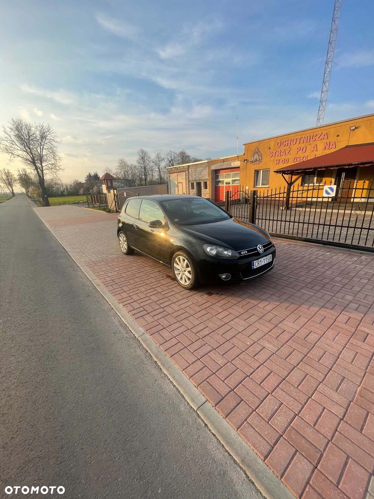 Volkswagen Golf 2.0 TDI Highline - 19