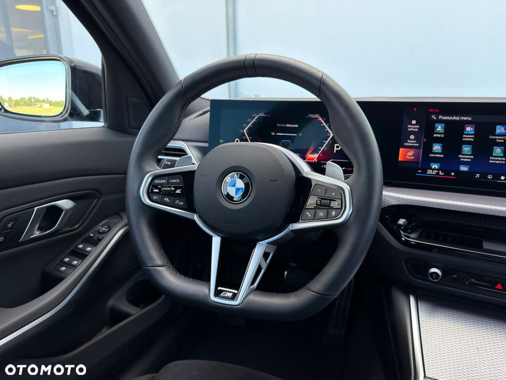 BMW Seria 3 330i xDrive M Sport - 14