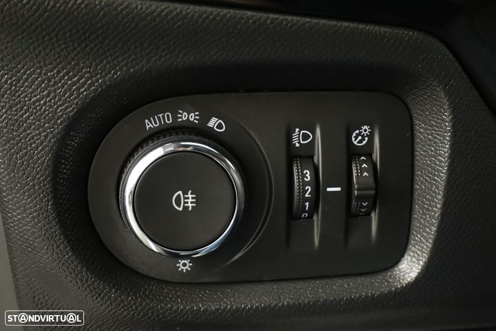 Opel Corsa 1.2 T GS - 18