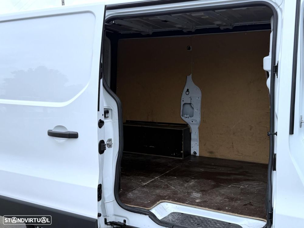 Renault Trafic 2.0 Dci - 9