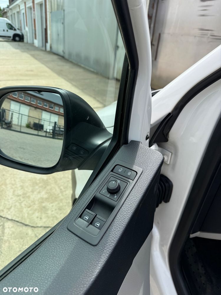 Volkswagen TRANSPORTER T6 - 20