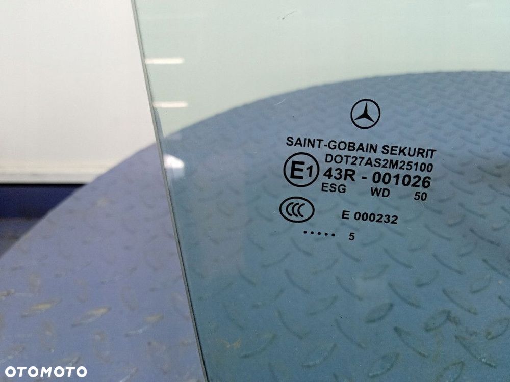 MERCEDES CLK W209 SZYBA DRZWI PRZÓD PRAWA - 3