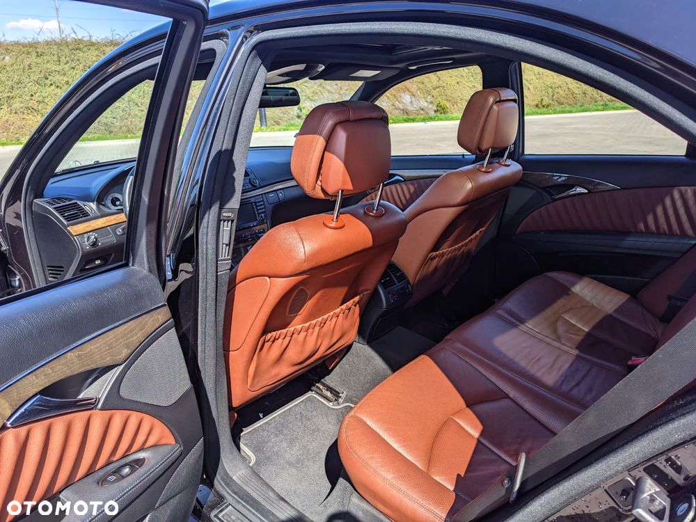 Mercedes-Benz Klasa E 300 BLUETEC Avantgarde - 17