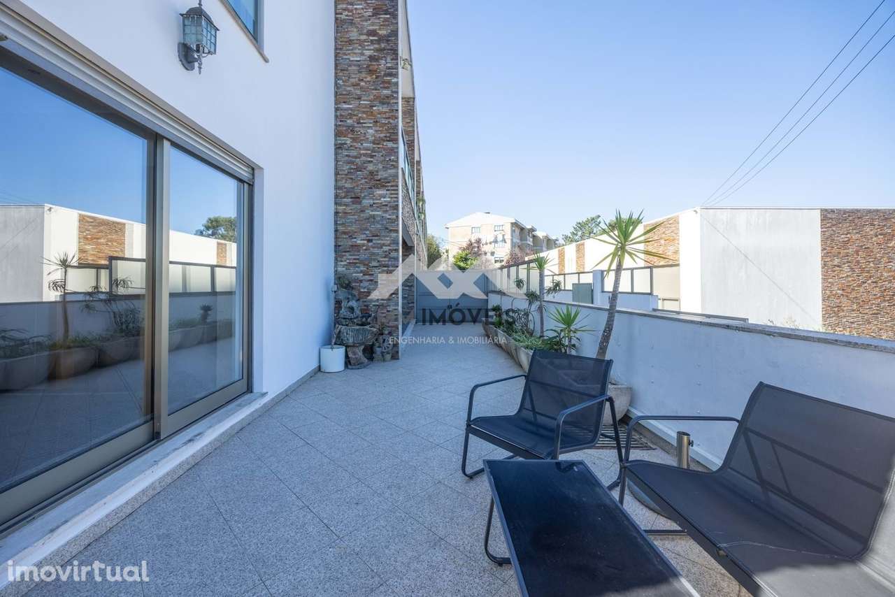 Moradia T3+1 | Valbom | Junto ao Freixo | 3 Frentes | Terraço | Jardim - Grande imagem: 4/60