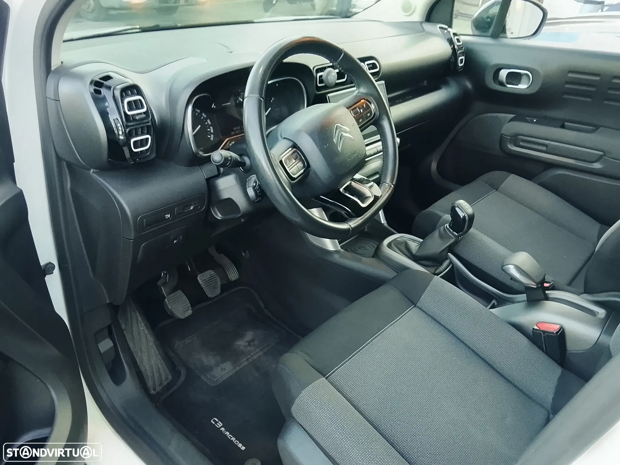 Citroën C3 Aircross 1.2 PureTech Shine - 11