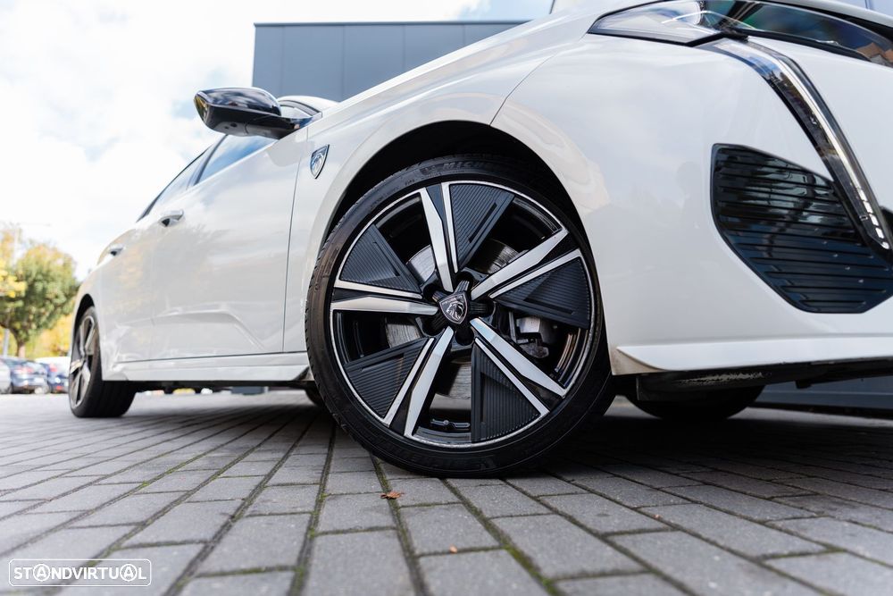 Peugeot 308 1.6 Hybrid GT e-EAT8 - 33
