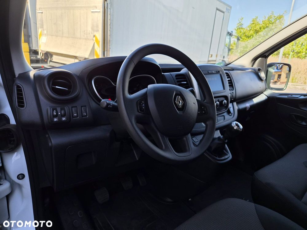 Renault Trafic - 18