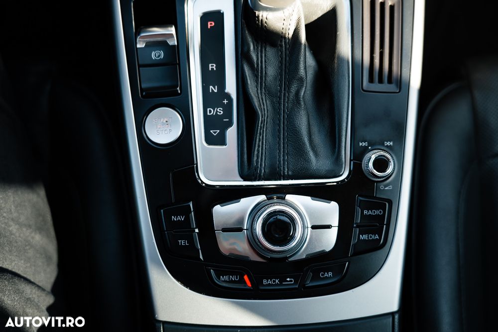 Audi A4 2.0 TDI DPF multitronic Ambiente - 16