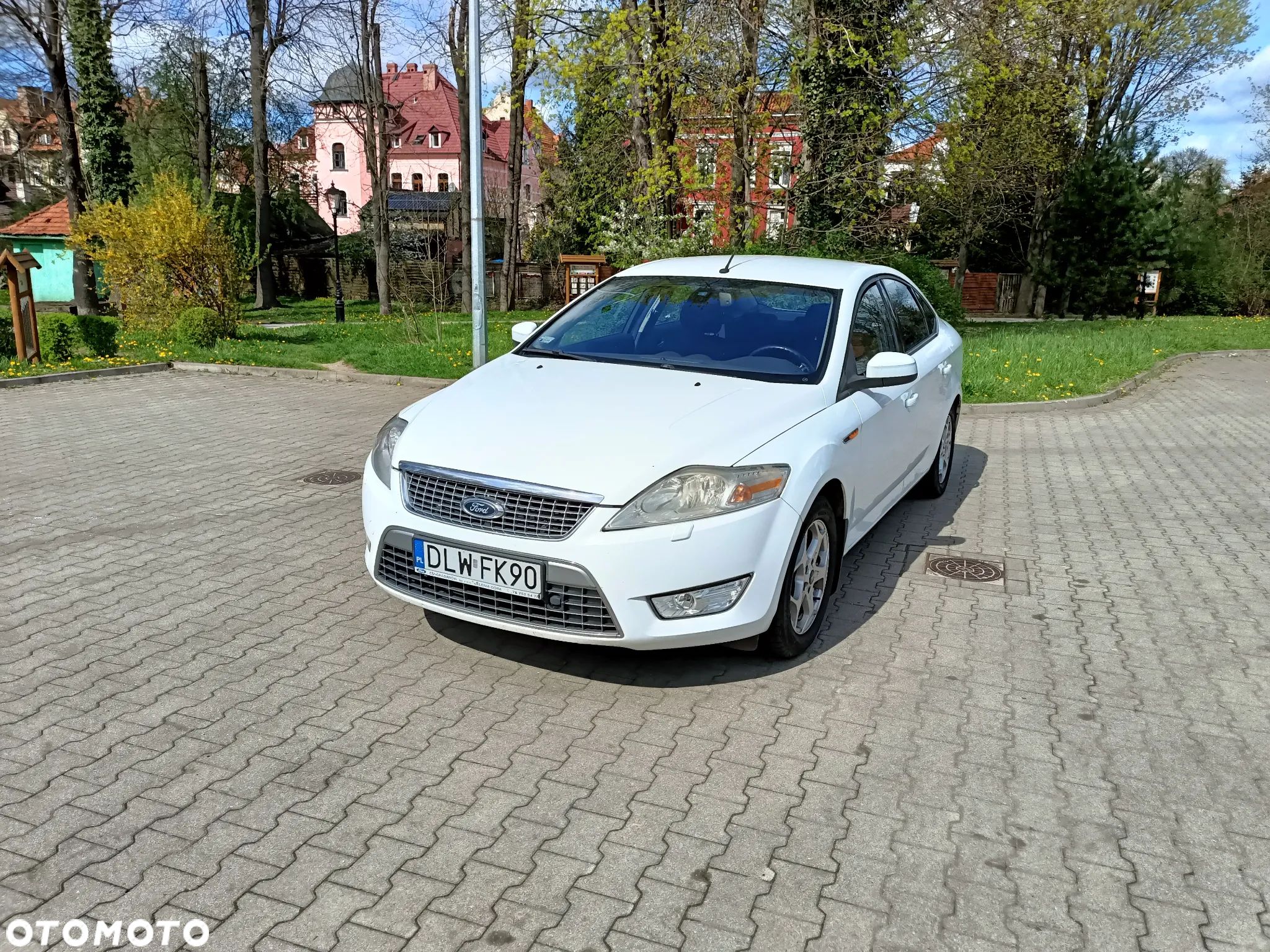 Ford Mondeo 2.0 Ambiente - 1